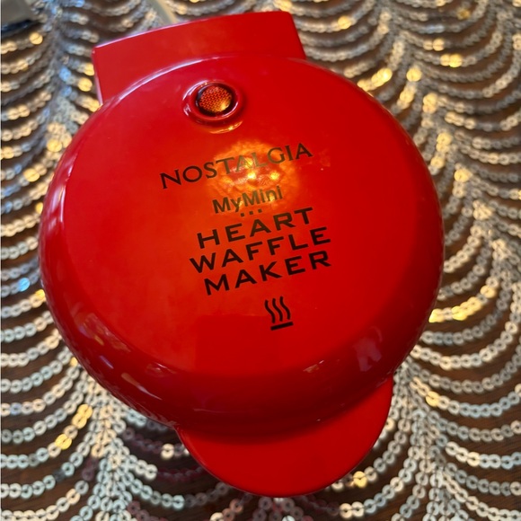 Nostalgia Other - New Nostalgia Red Heart Waffle Maker